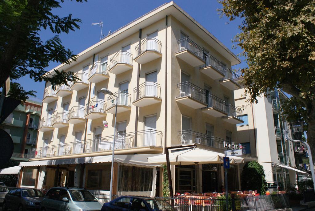 Hotel Londra ريميني المظهر الخارجي الصورة